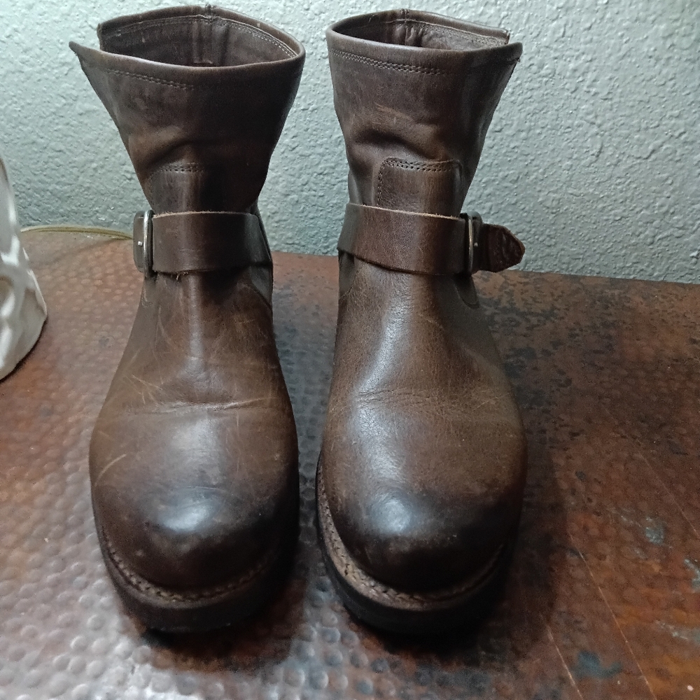 Frye Sz. 7.5M Brown Veronica Flex Bootie (fits like 7M) - Picture 5 of 16